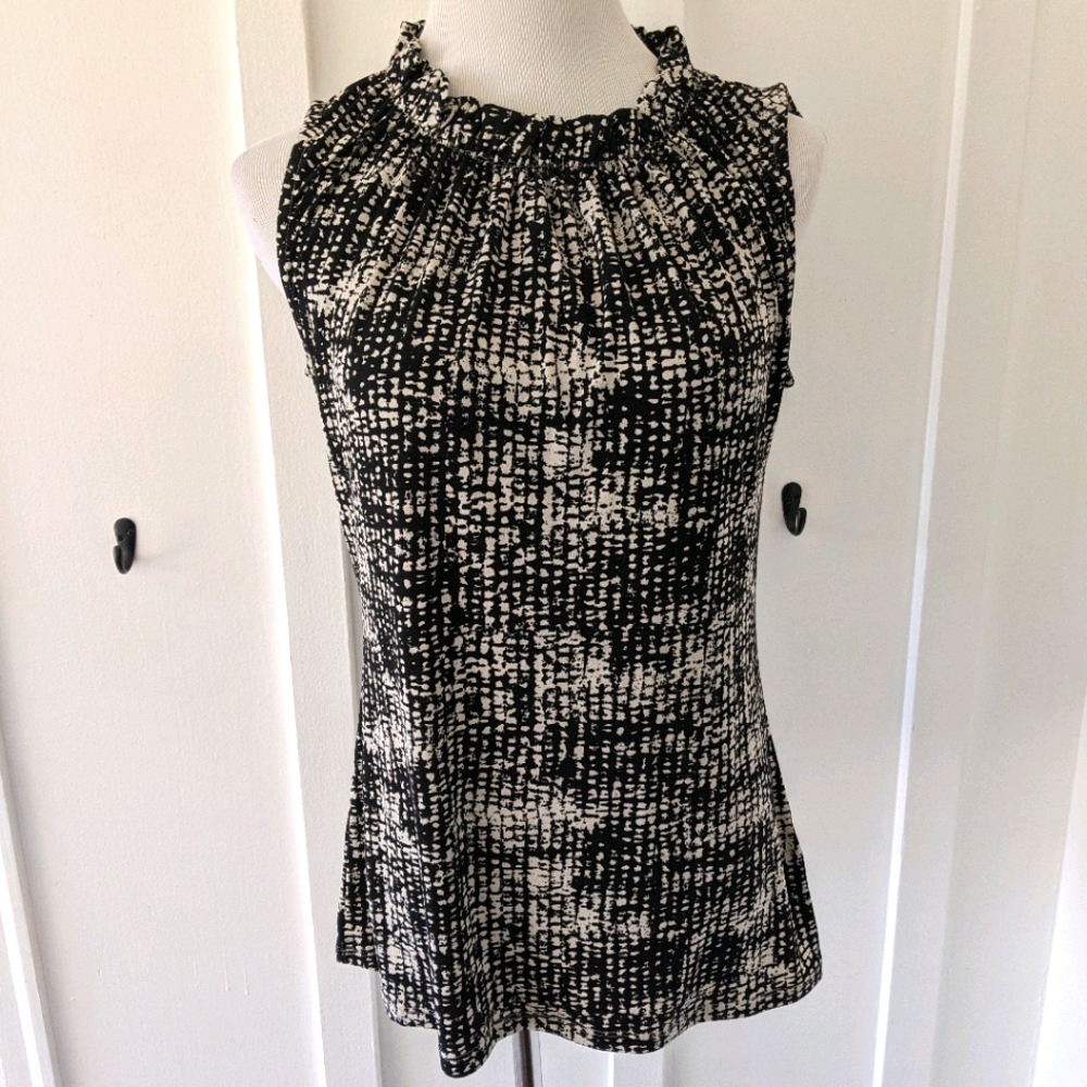 Banana Republic sleeveless top